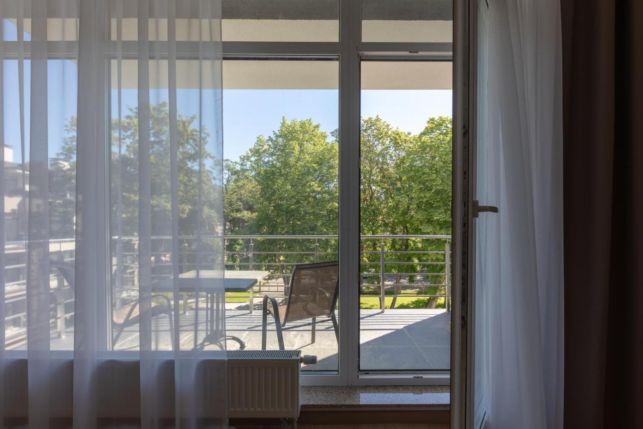 Oasis Apartments Jūrkalne Eksteriør bilde